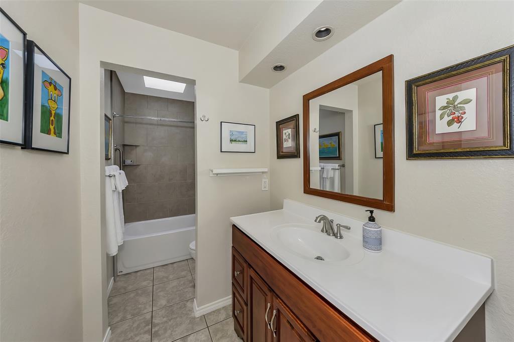 4020 Flintridge Drive Property Photo 25
