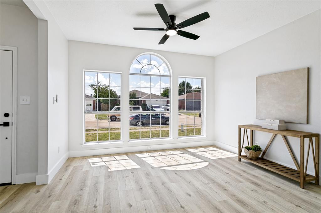 7113 Avington Way Property Photo 3