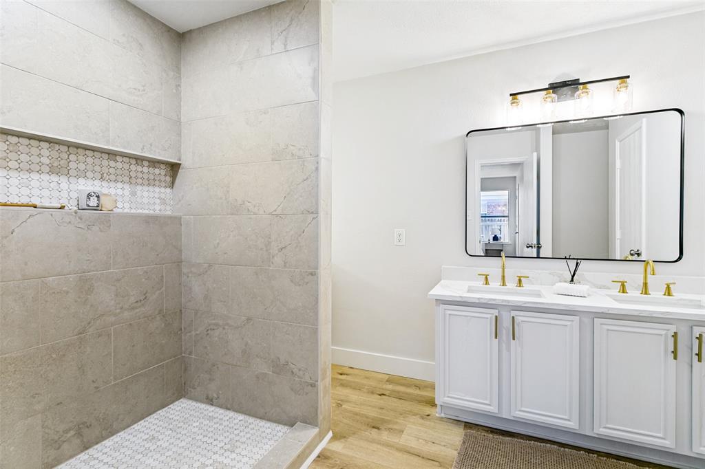 7113 Avington Way Property Photo 14