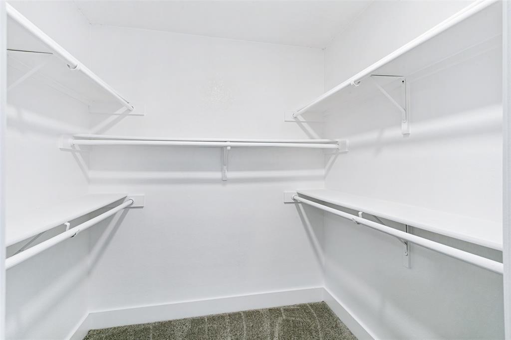7113 Avington Way Property Photo 17