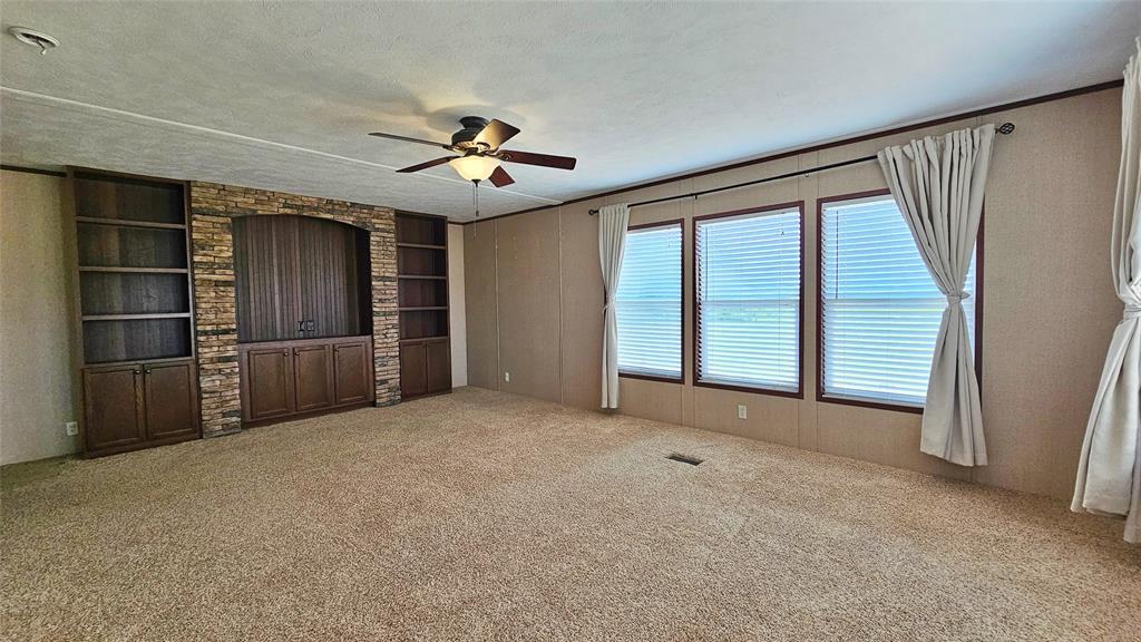 6818 Texas Highway 11 Property Photo 21