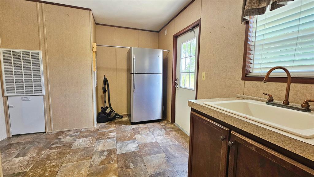 6818 Texas Highway 11 Property Photo 25