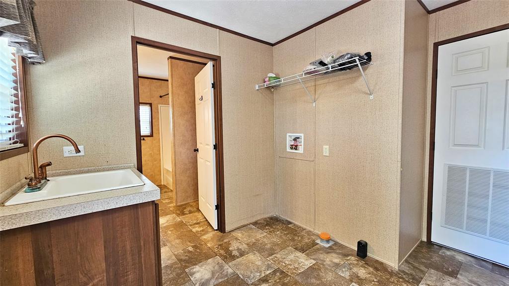 6818 Texas Highway 11 Property Photo 26