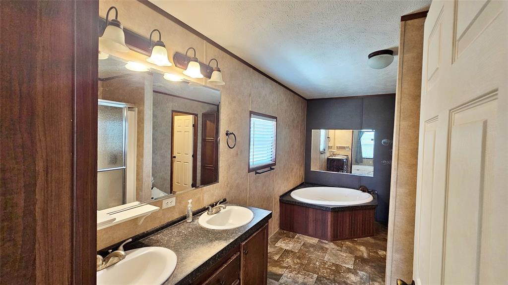 6818 Texas Highway 11 Property Photo 38