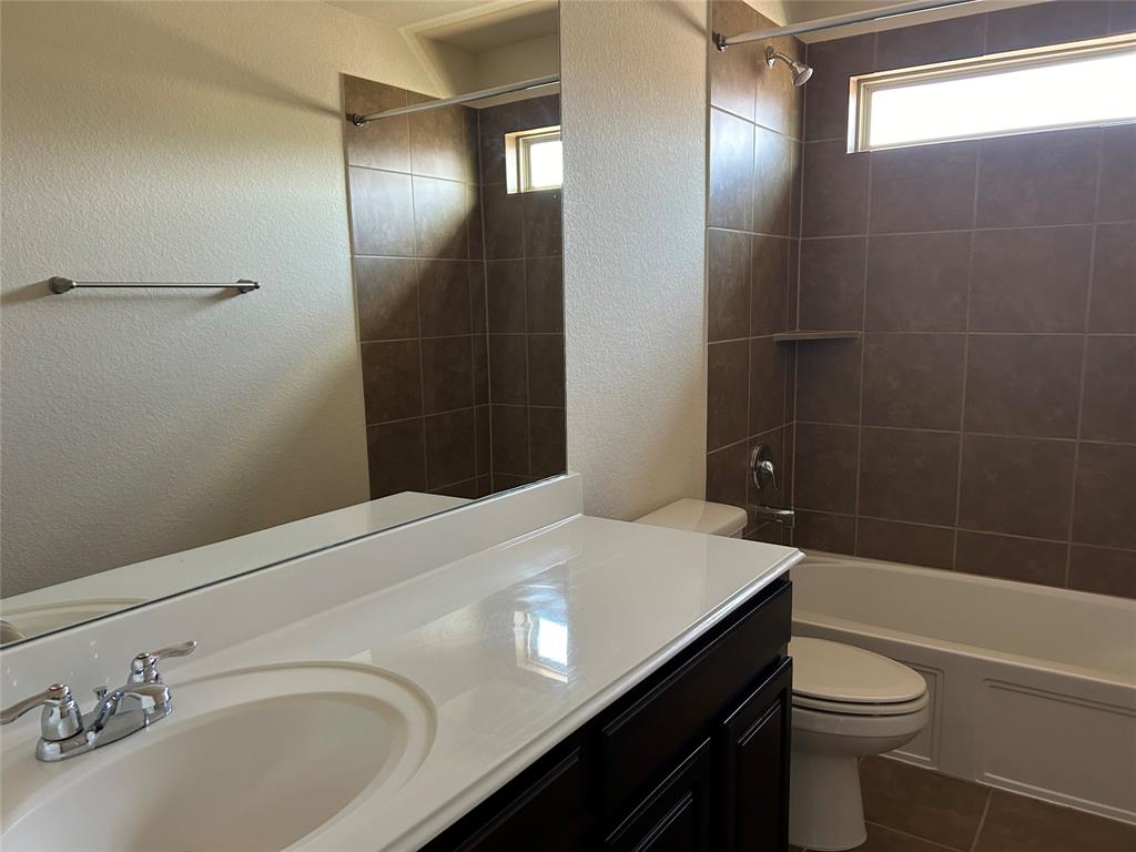 12045 Walden Wood Drive Property Photo 10