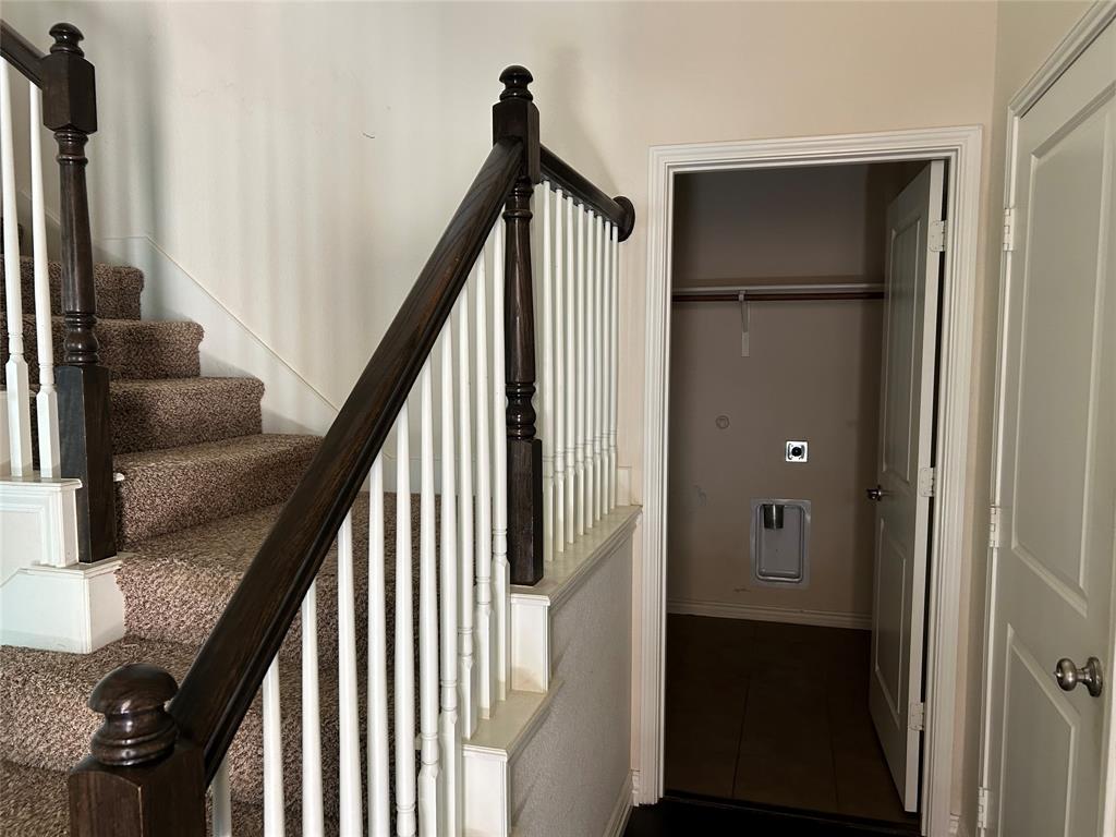 12045 Walden Wood Drive Property Photo 12