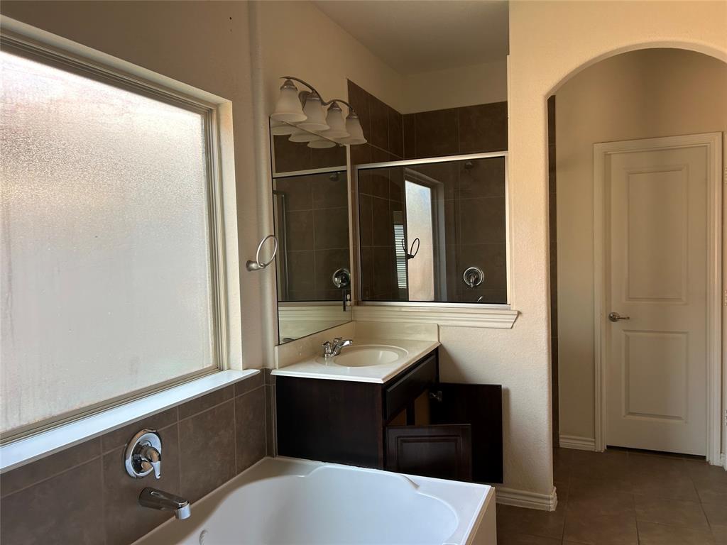 12045 Walden Wood Drive Property Photo 17
