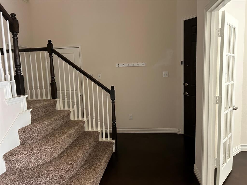 12045 Walden Wood Drive Property Photo 28