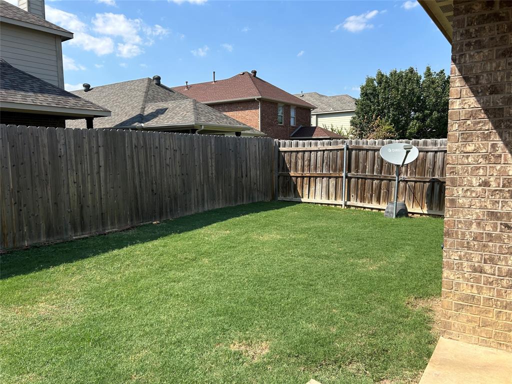 12045 Walden Wood Drive Property Photo 35