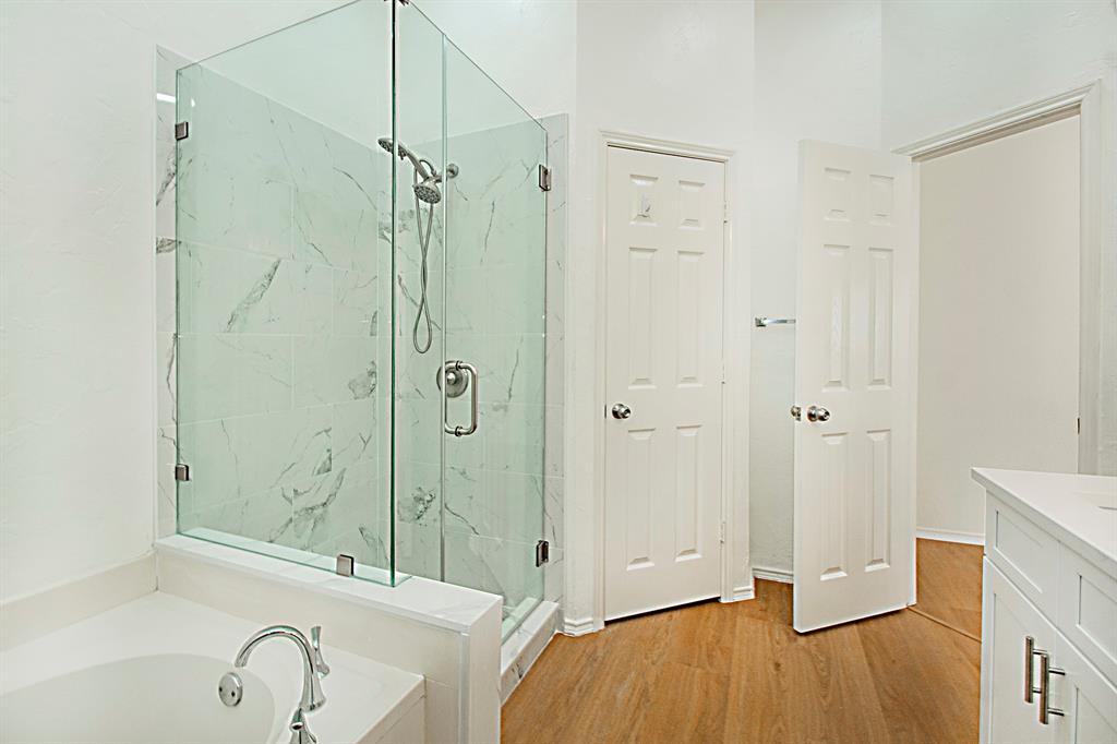 2452 Brycewood Lane Property Photo 8