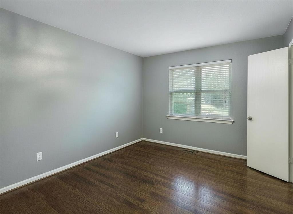 807 Clearwater Drive Property Photo 15