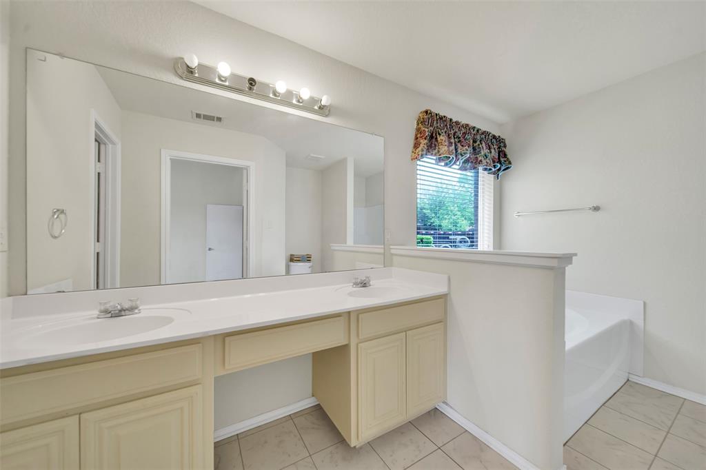 4221 Fiste Property Photo 11