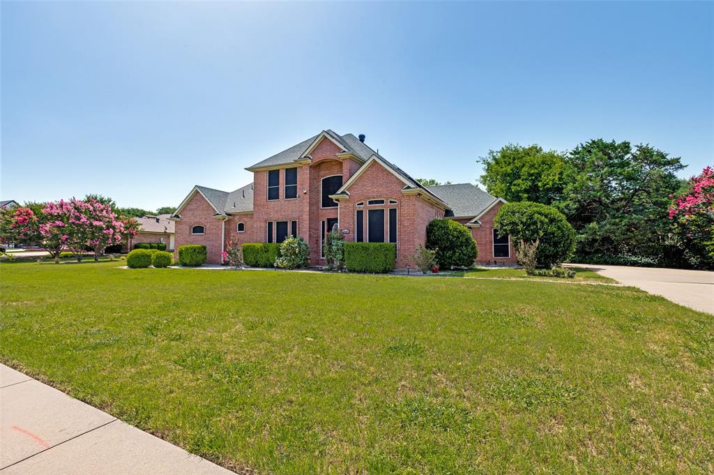2828 S Lakeview Drive Property Photo 1