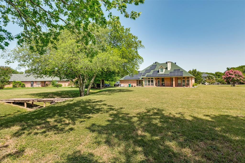 2828 S Lakeview Drive Property Photo 15
