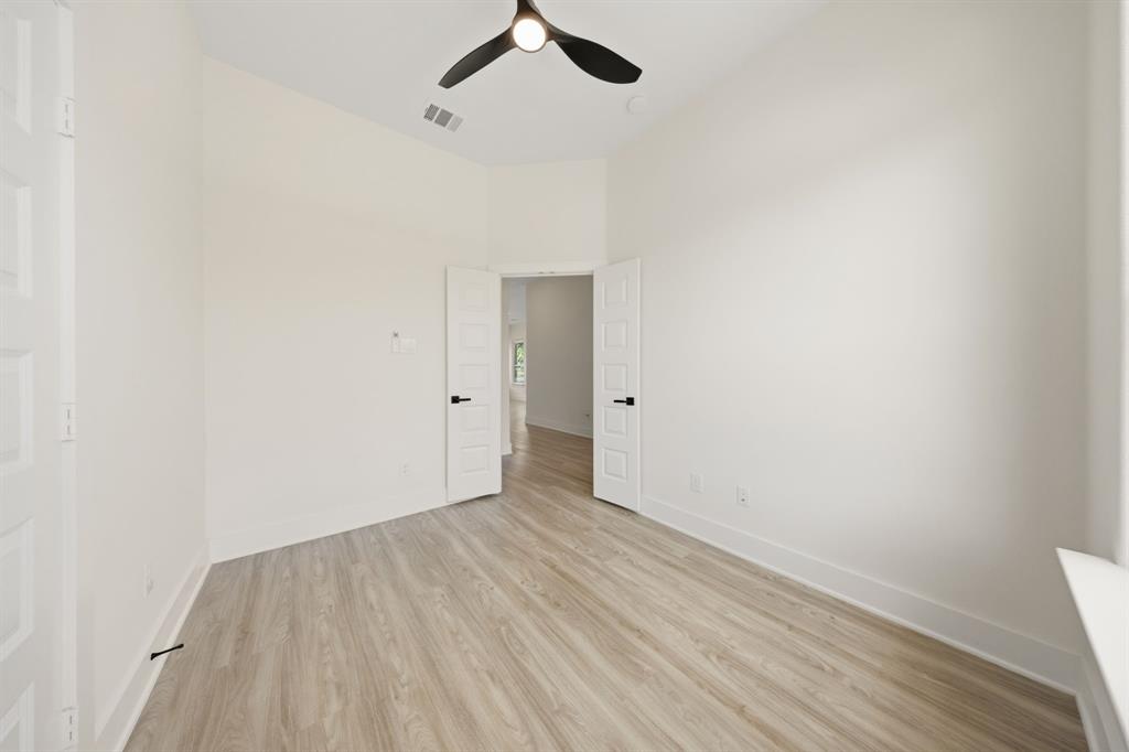 3700 Creek View Drive Property Photo 25