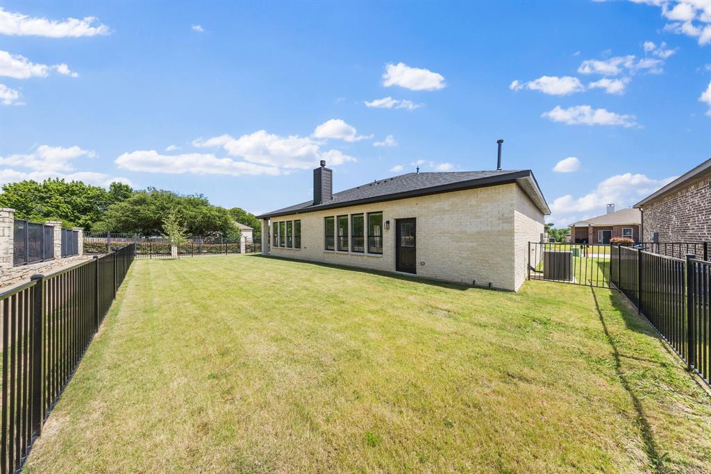 3700 Creek View Drive Property Photo 29