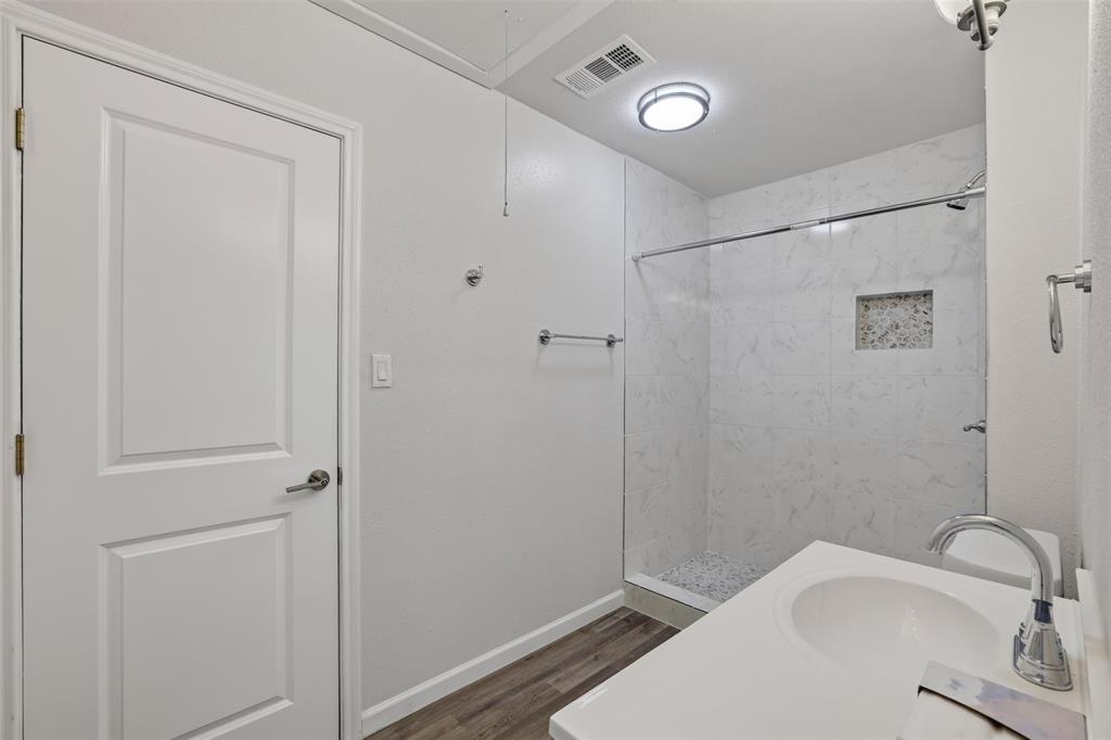 924 Nolte Drive Property Photo 17