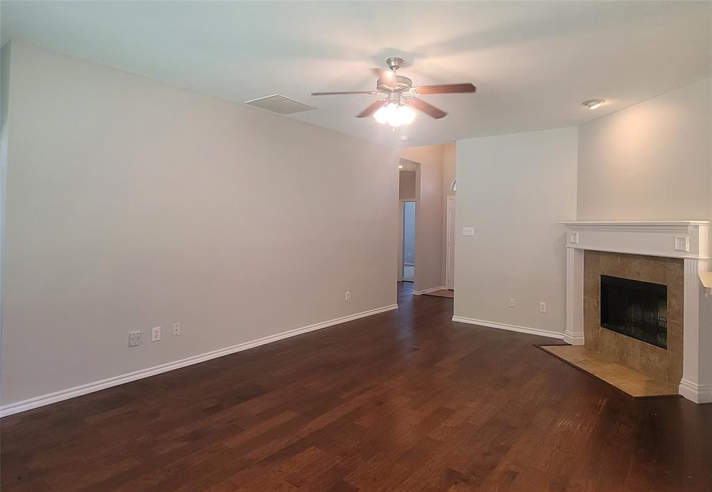 806 Bens Drive Property Photo 5