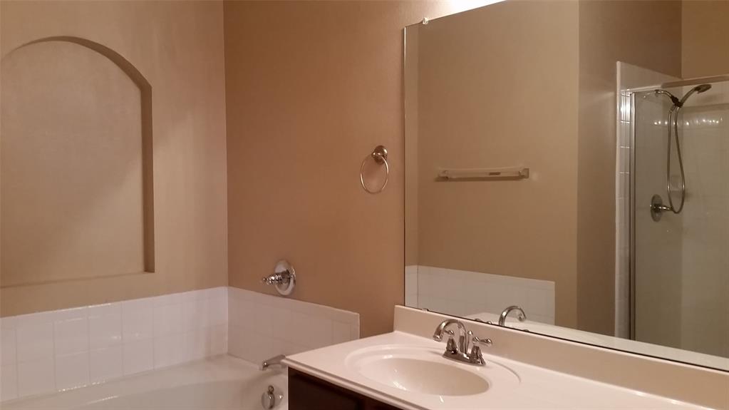 806 Bens Drive Property Photo 10