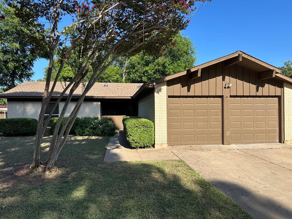 1908 Kerry Drive Property Photo 1