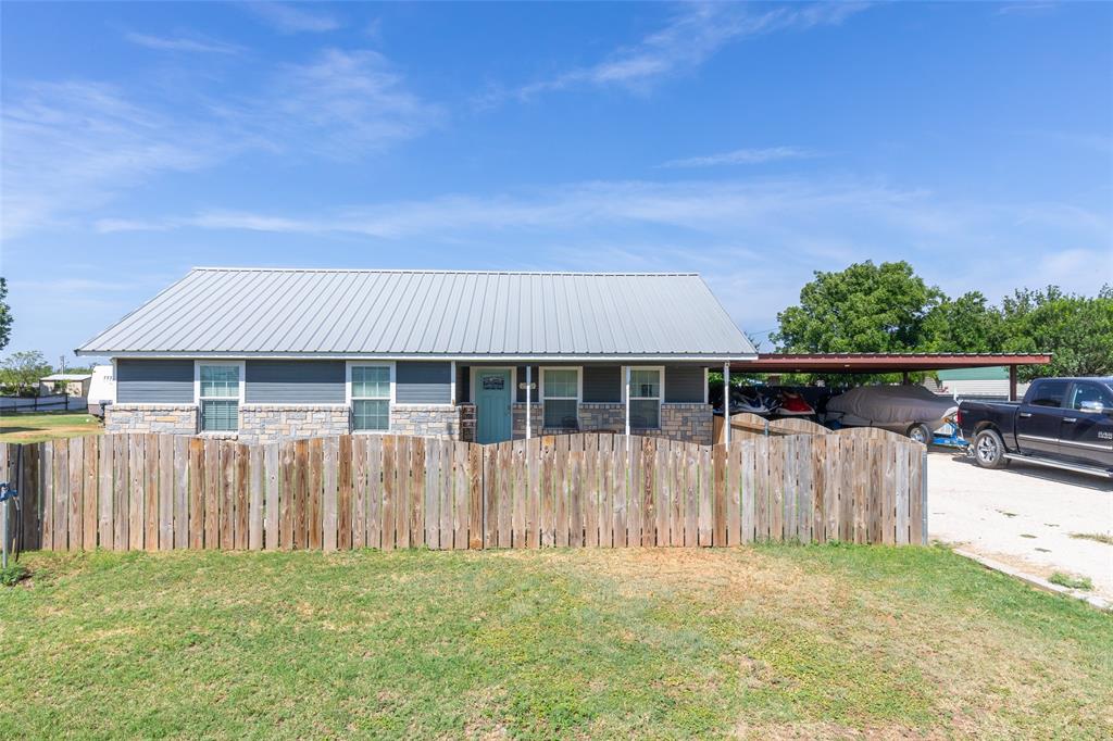 250 5th Street Property Photo 2
