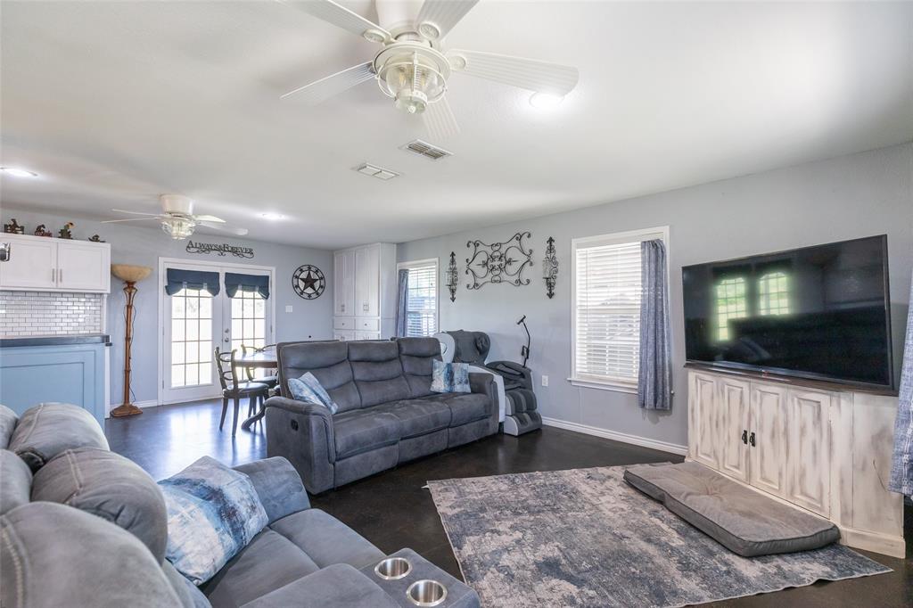 250 5th Street Property Photo 6