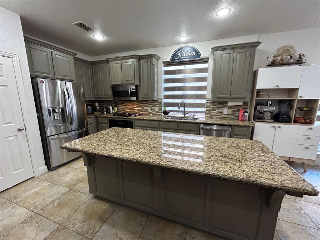 6039 Stanton Place Property Photo 5