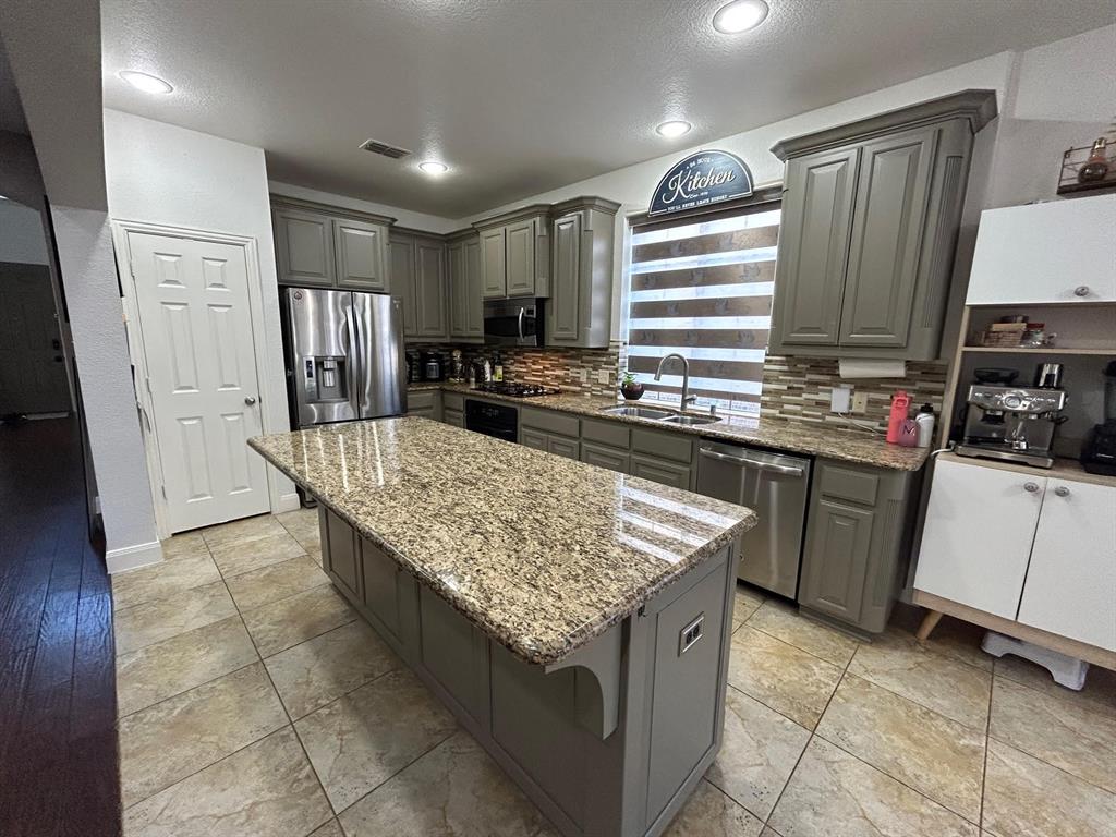 6039 Stanton Place Property Photo 6