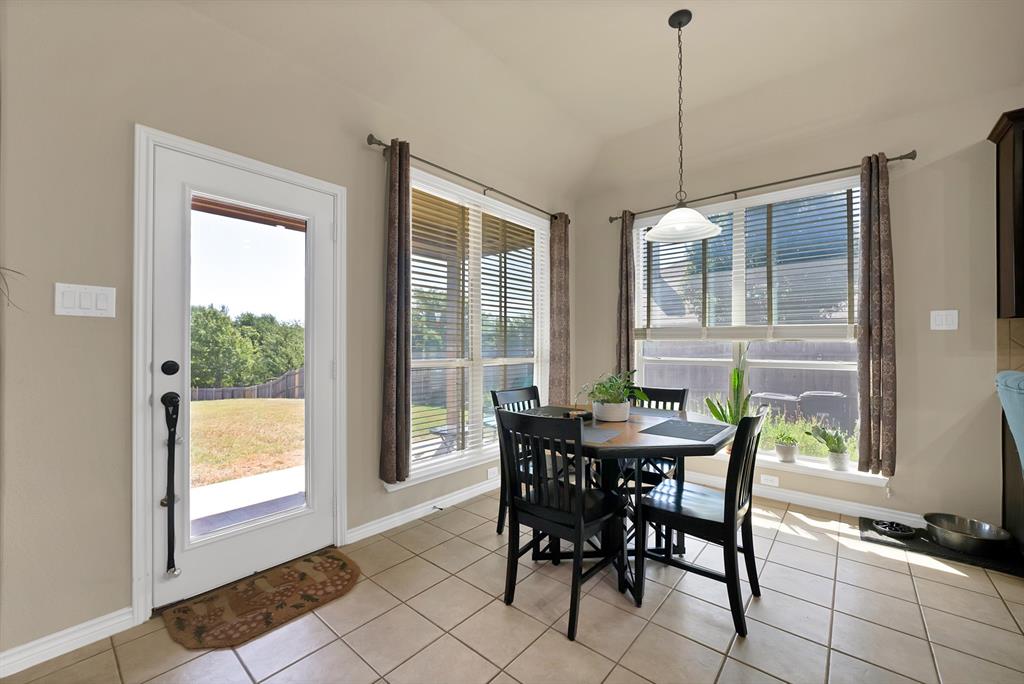 7256 Lake Country Drive Property Photo 7