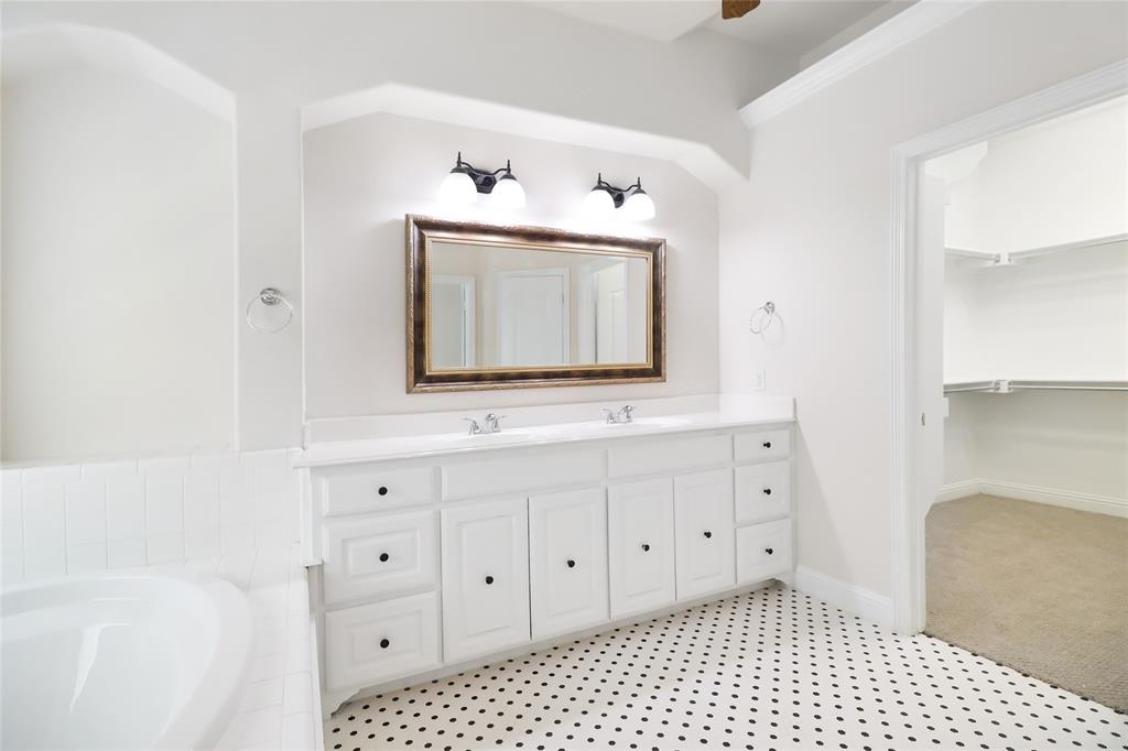 8604 Beetle Nut Lane Property Photo 14