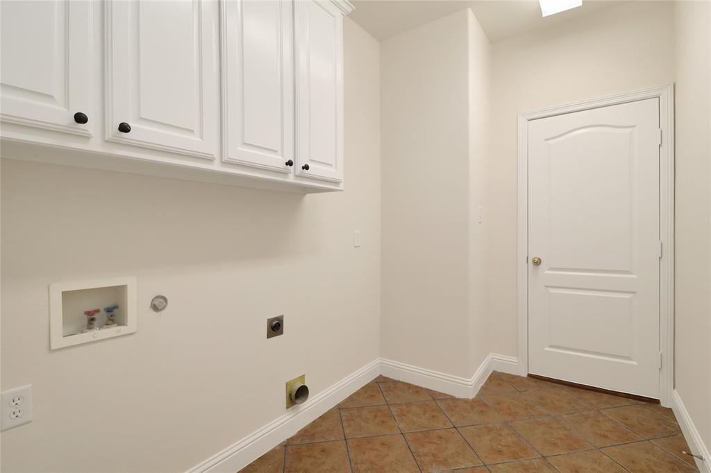 8604 Beetle Nut Lane Property Photo 15
