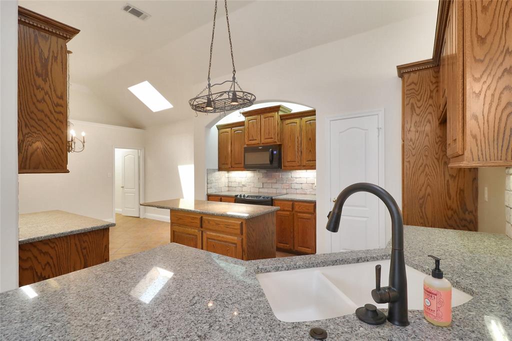 8604 Beetle Nut Lane Property Photo 18