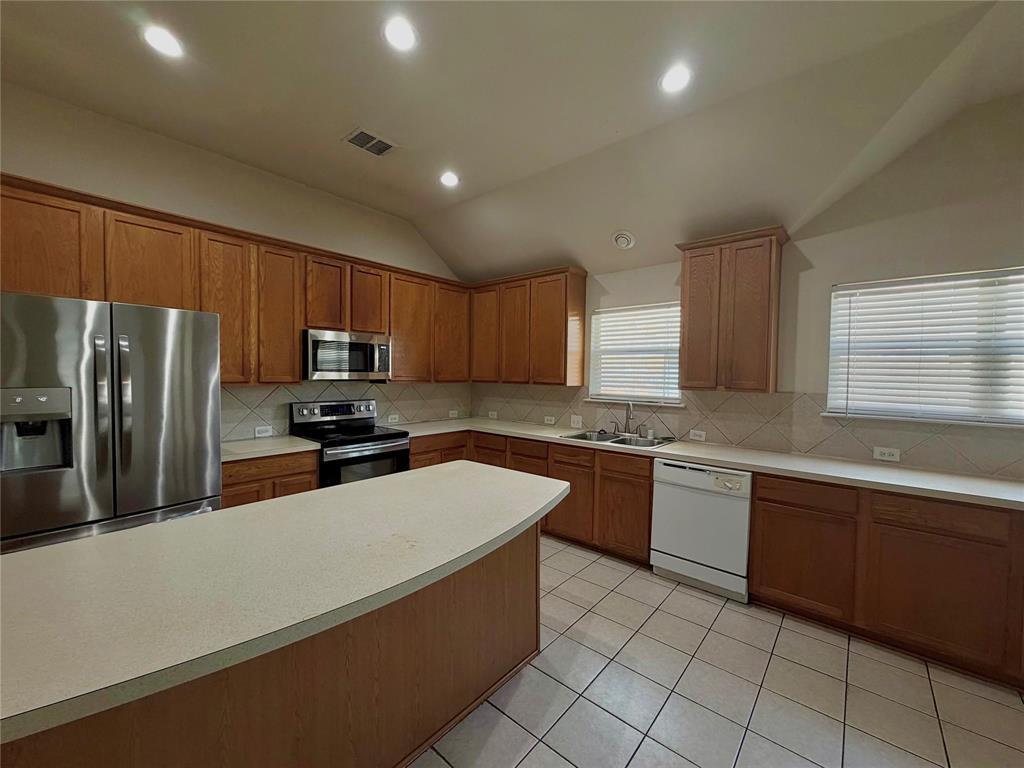 8520 Ontario Drive Property Photo 5