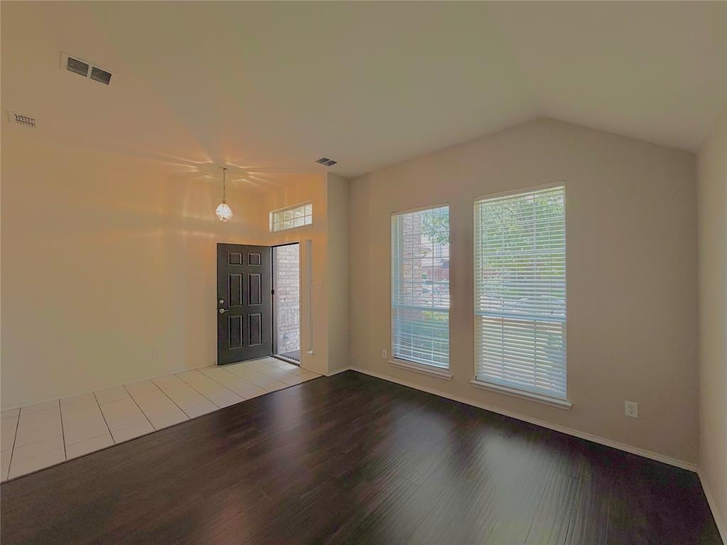 8520 Ontario Drive Property Photo 9