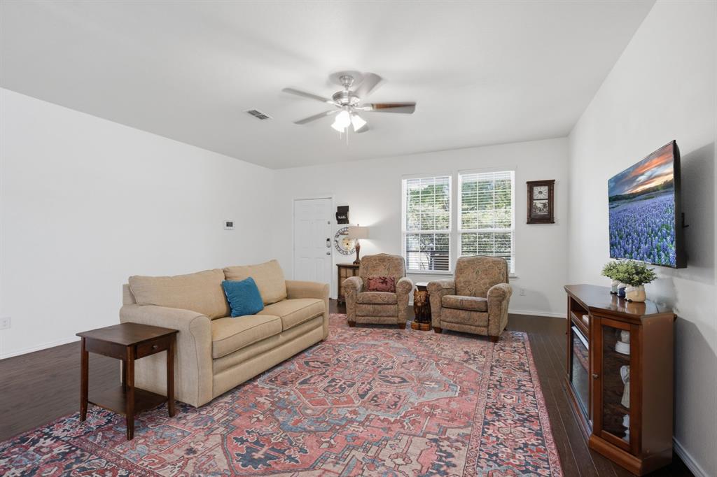 10009 Concord Drive Property Photo 6