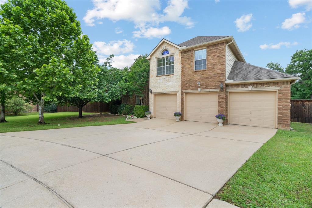 2703 Pottery Trail Property Photo 2
