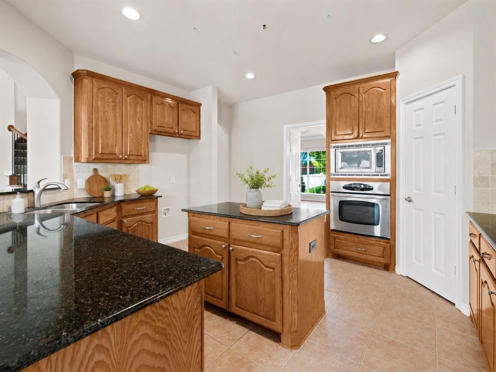 2703 Pottery Trail Property Photo 11