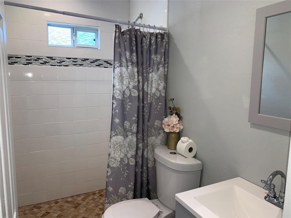 2310 Dathe Street Property Photo 12
