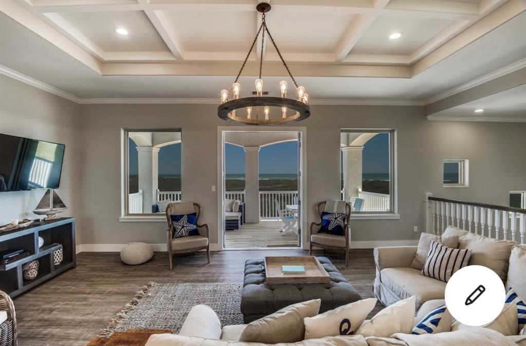 6501 Villa Castellon Drive