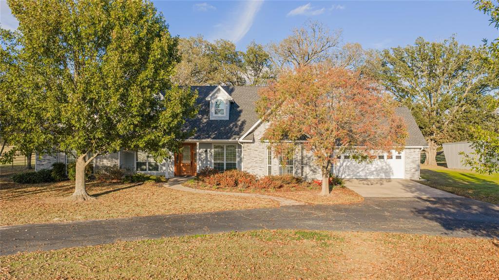 1032 W Fm 900 Property Photo 1