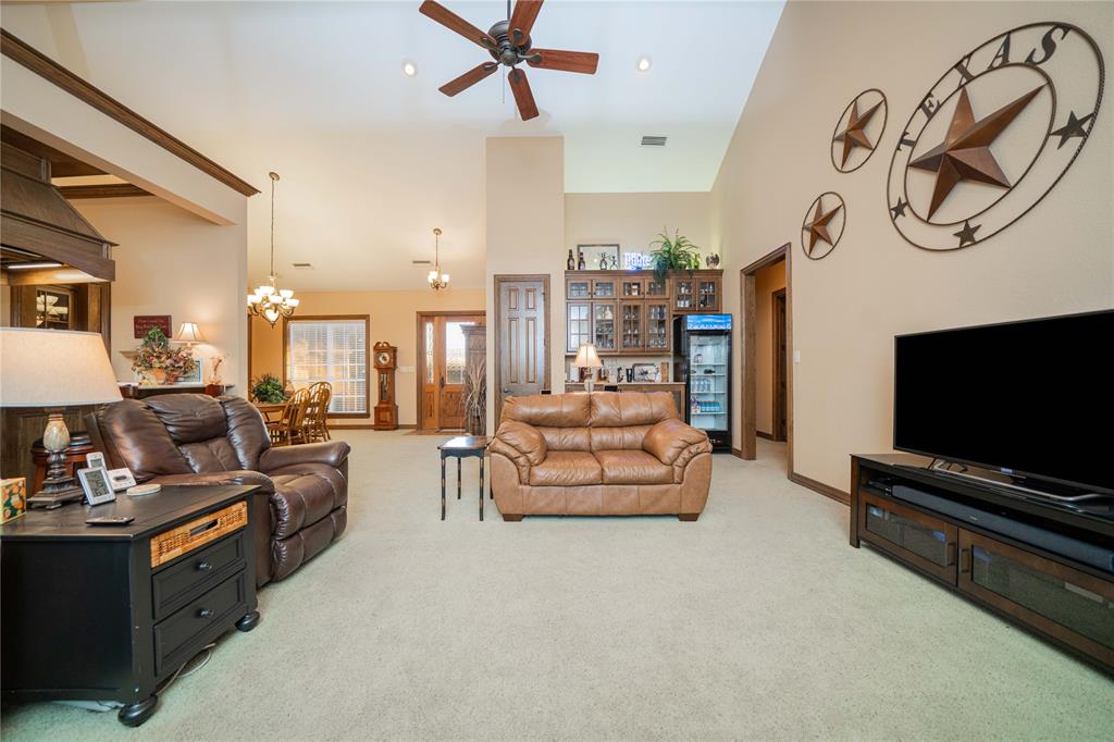 1032 W Fm 900 Property Photo 8