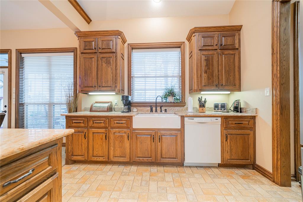 1032 W Fm 900 Property Photo 15
