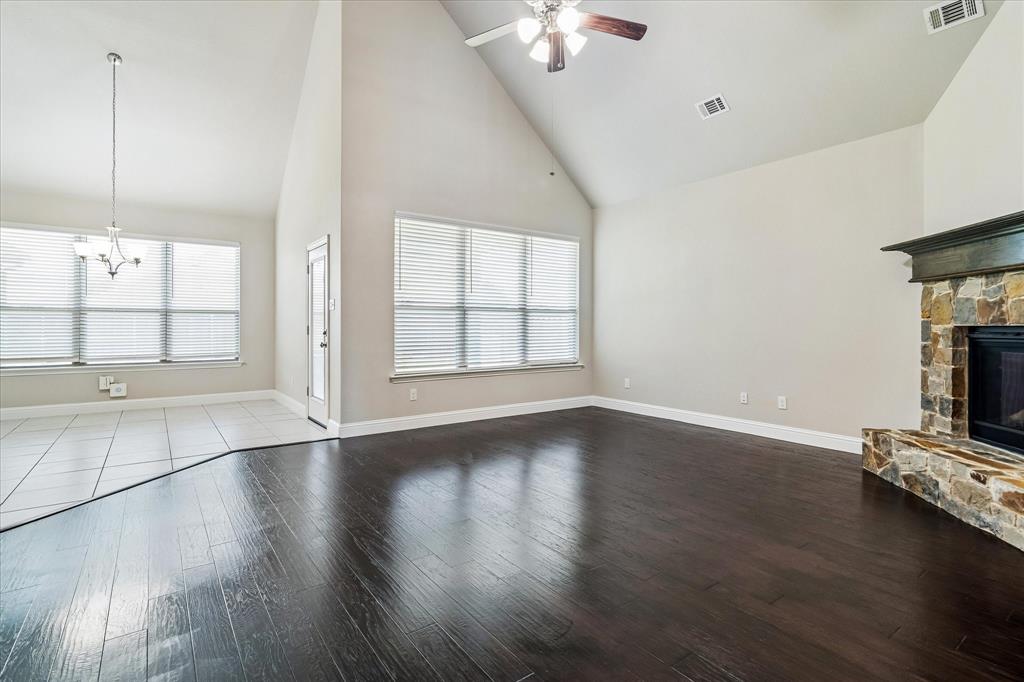 1742 Amalfi Drive Property Photo 6