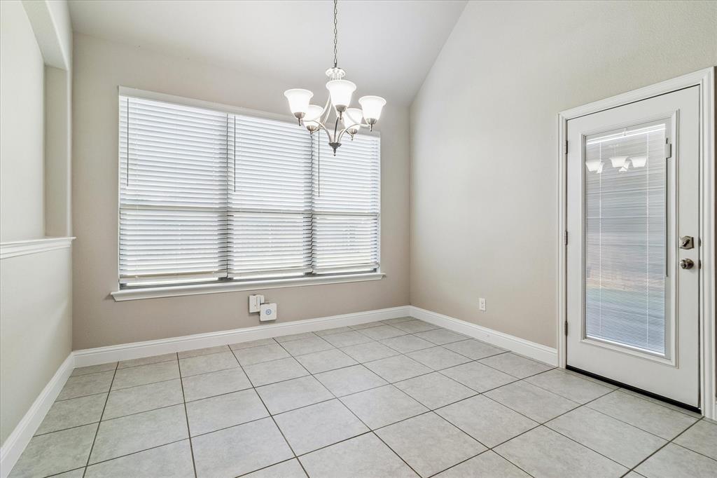 1742 Amalfi Drive Property Photo 13