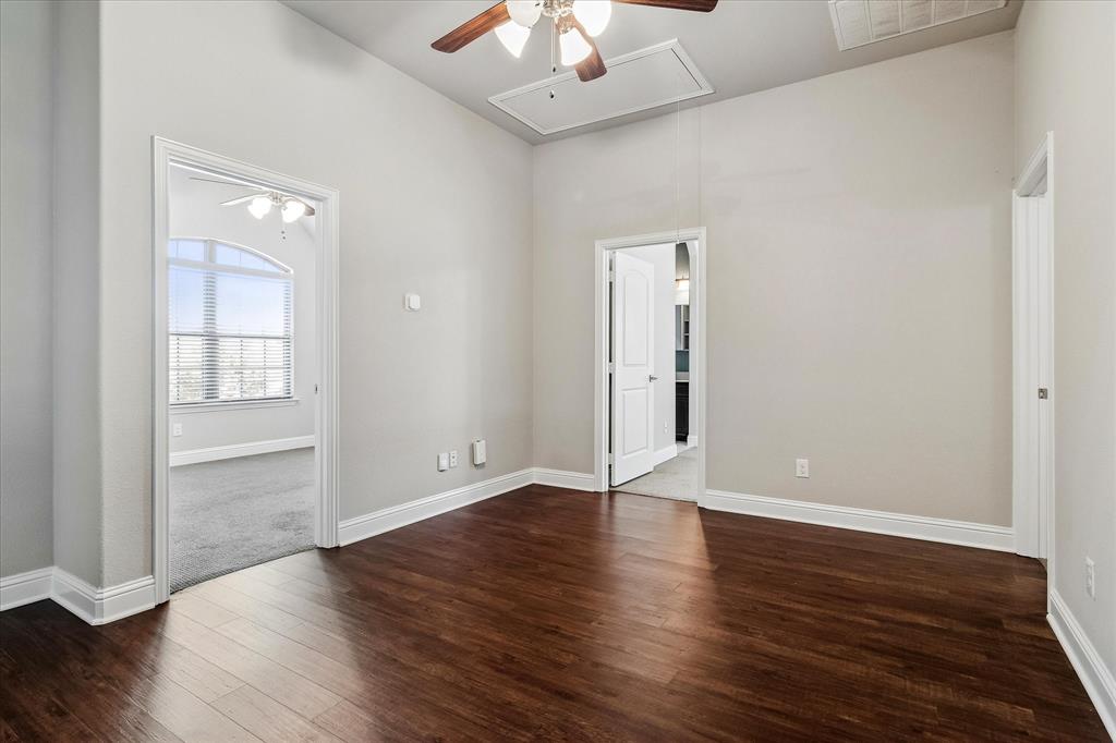 1742 Amalfi Drive Property Photo 18