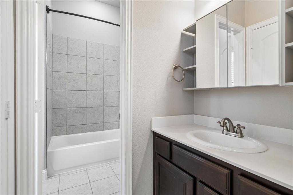 1742 Amalfi Drive Property Photo 23