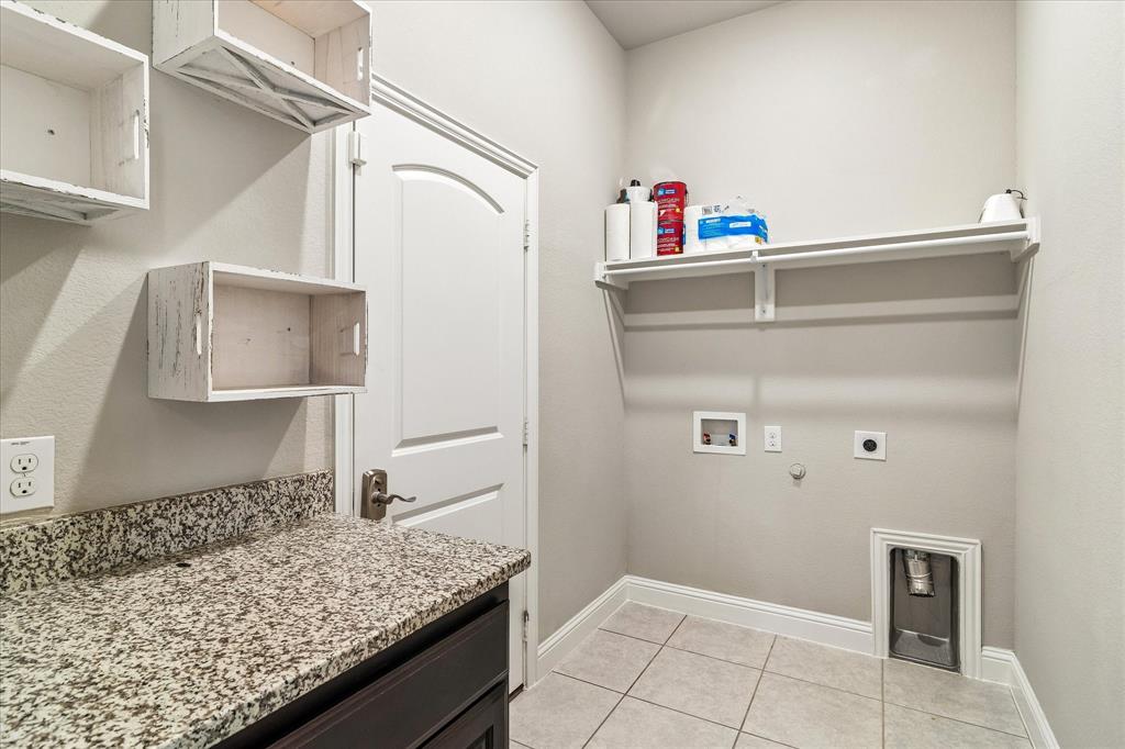 1742 Amalfi Drive Property Photo 27