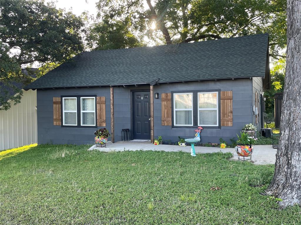 1000 S Spears Street Property Photo 1