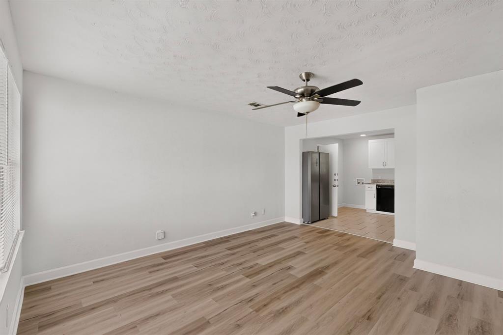 5573 Burton Avenue Property Photo 7