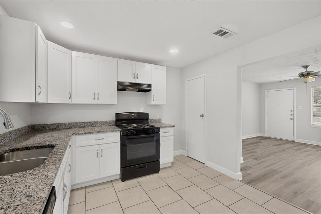 5573 Burton Avenue Property Photo 11
